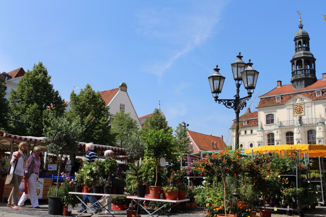Bunte_Vielfalt_Lueneburger_Wochenmarkt