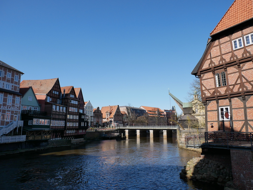 17D9907F-C328-4EC7-AFE0-8DD16DD710DB_1_105_c