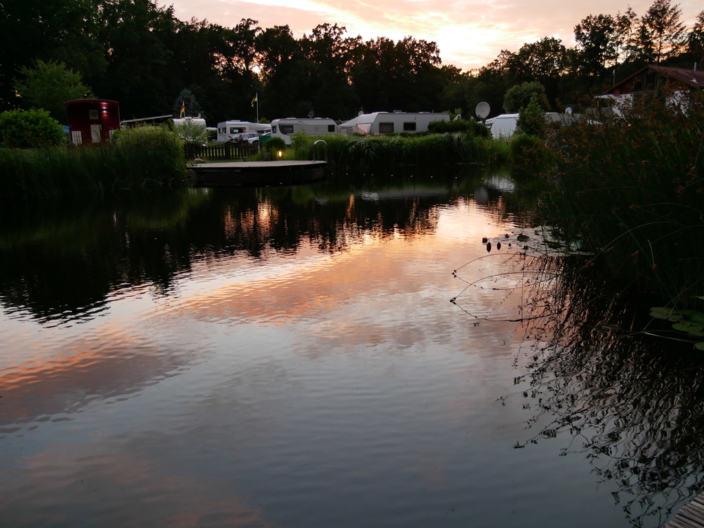 AAA2FCE3-6ED4-4E14-97D9-824637F4F1E7_1_105_c